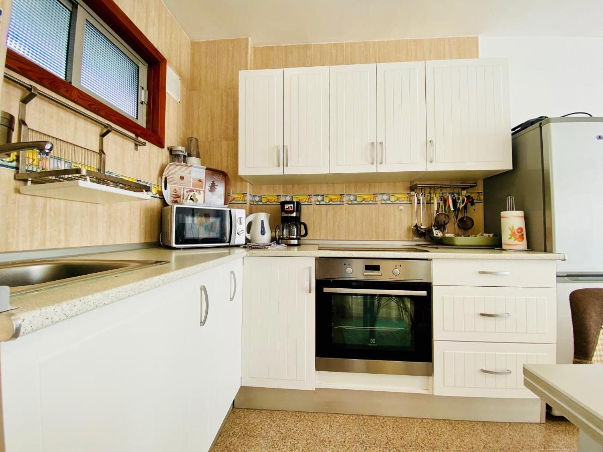 Orange And White Apartment In Yumbo San Bartolomé 외부 사진