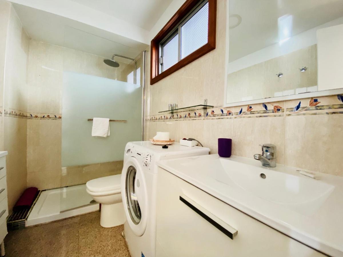 Orange And White Apartment In Yumbo San Bartolomé 외부 사진