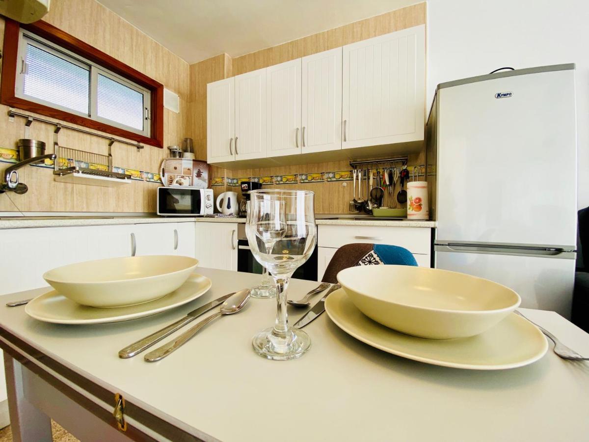 Orange And White Apartment In Yumbo San Bartolomé 외부 사진