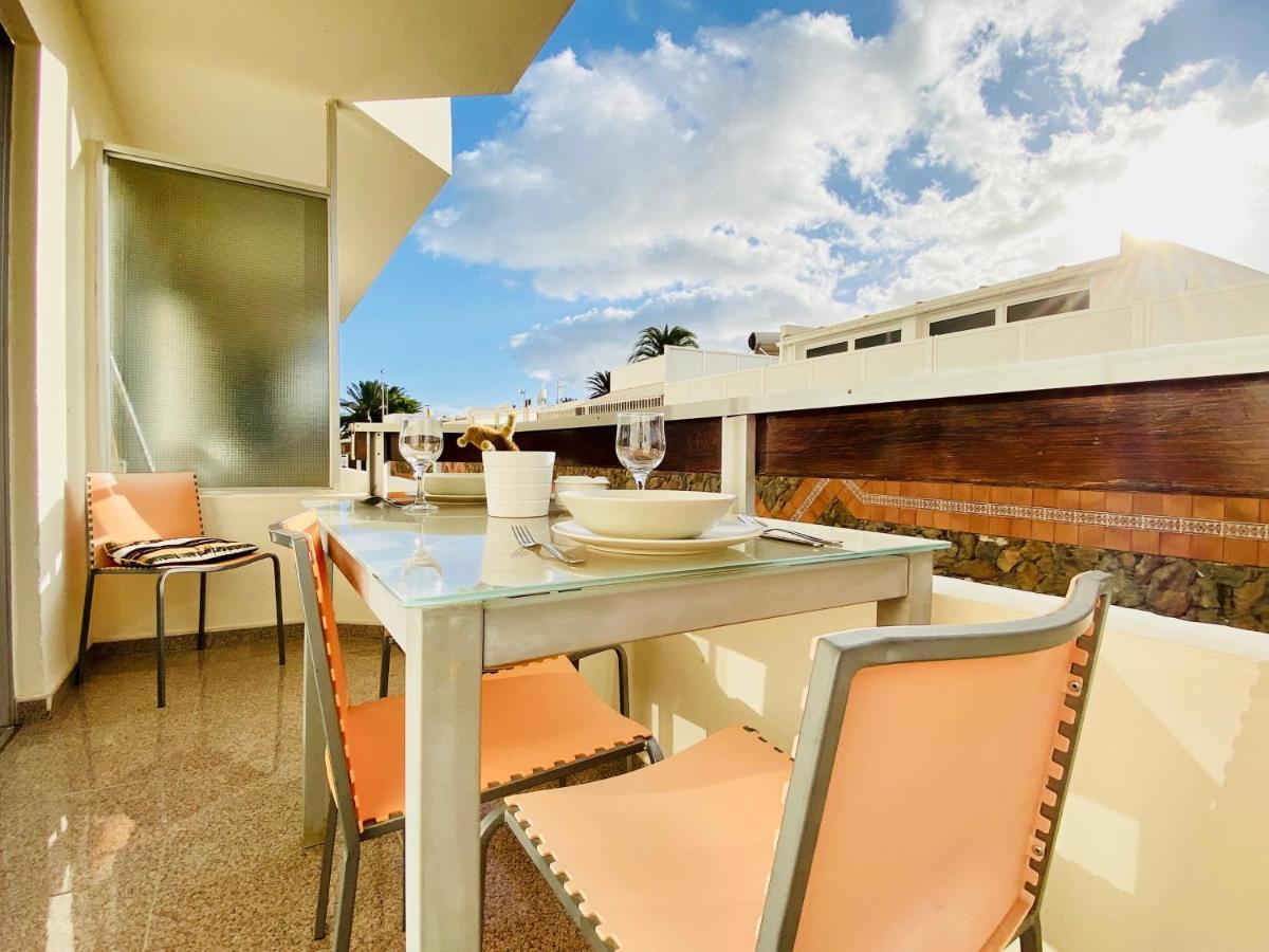 Orange And White Apartment In Yumbo San Bartolomé 외부 사진