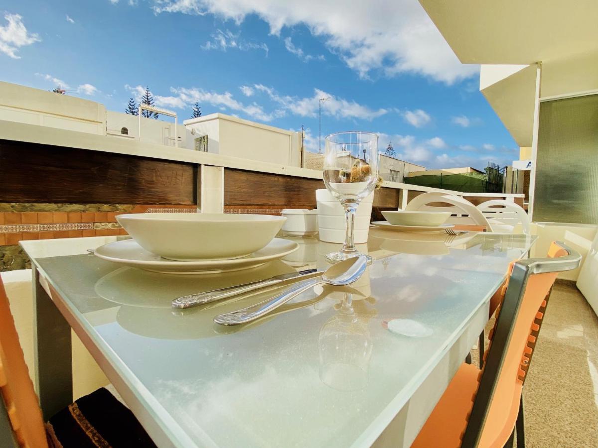 Orange And White Apartment In Yumbo San Bartolomé 외부 사진