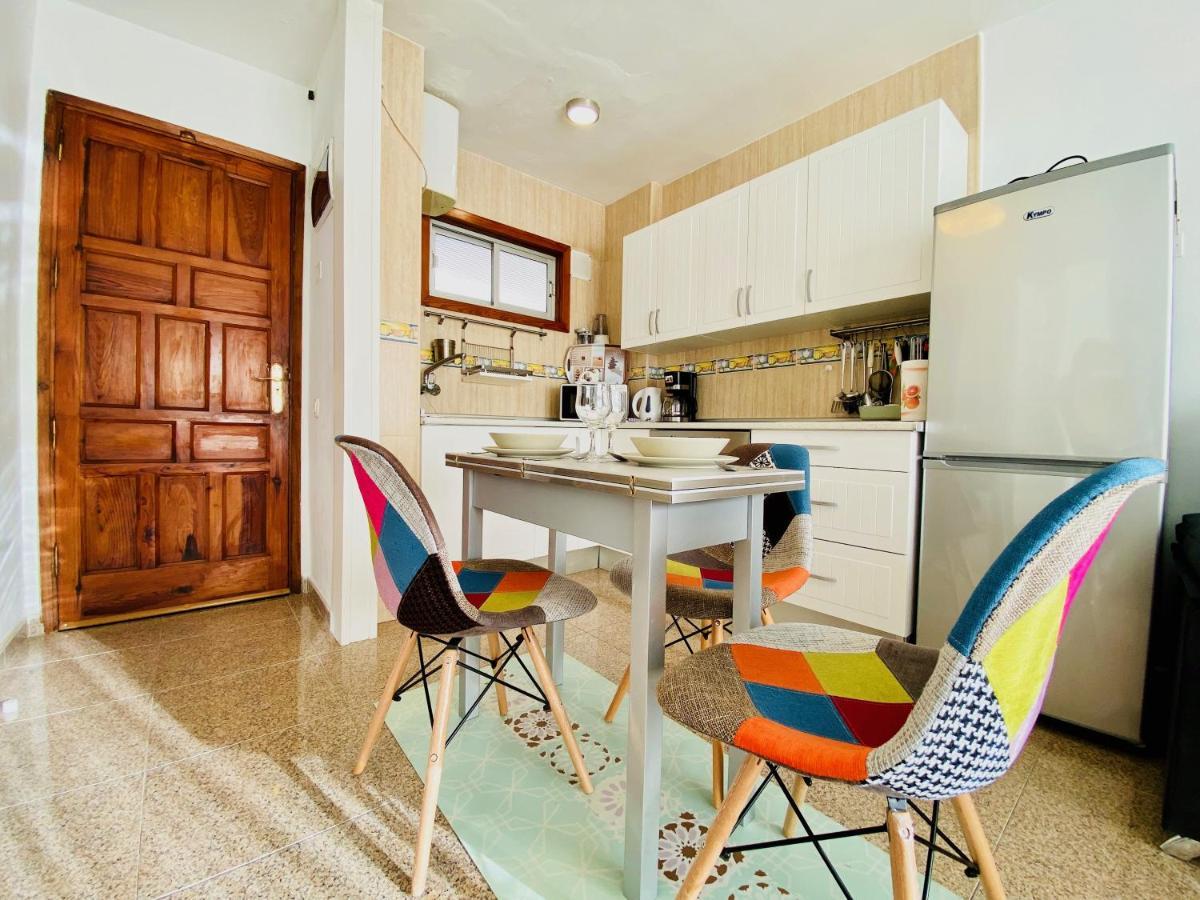 Orange And White Apartment In Yumbo San Bartolomé 외부 사진